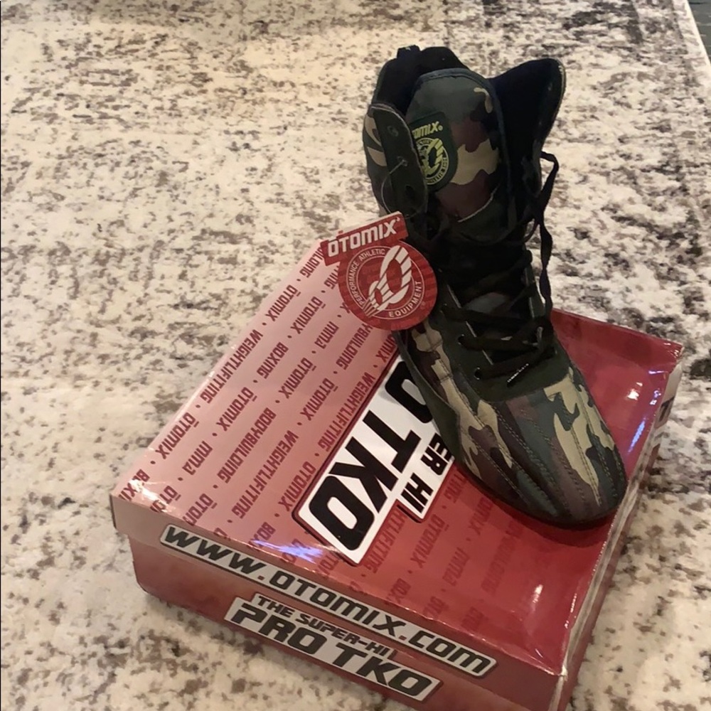 Men’s otomix shoes